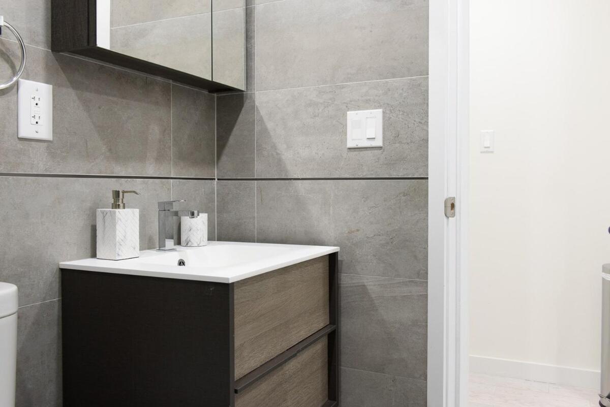 75-1b New Prime Upper East W&d Elevator Apartment
