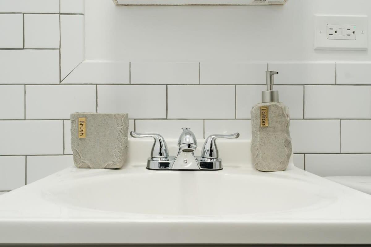 74-4a 2br2ba In Uws W&d Gym In Building *