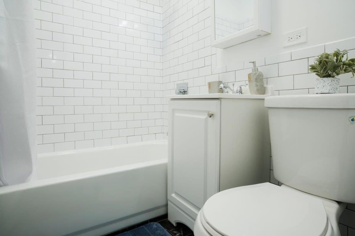 74-4a 2br2ba In Uws W&d Gym In Building Apartment *