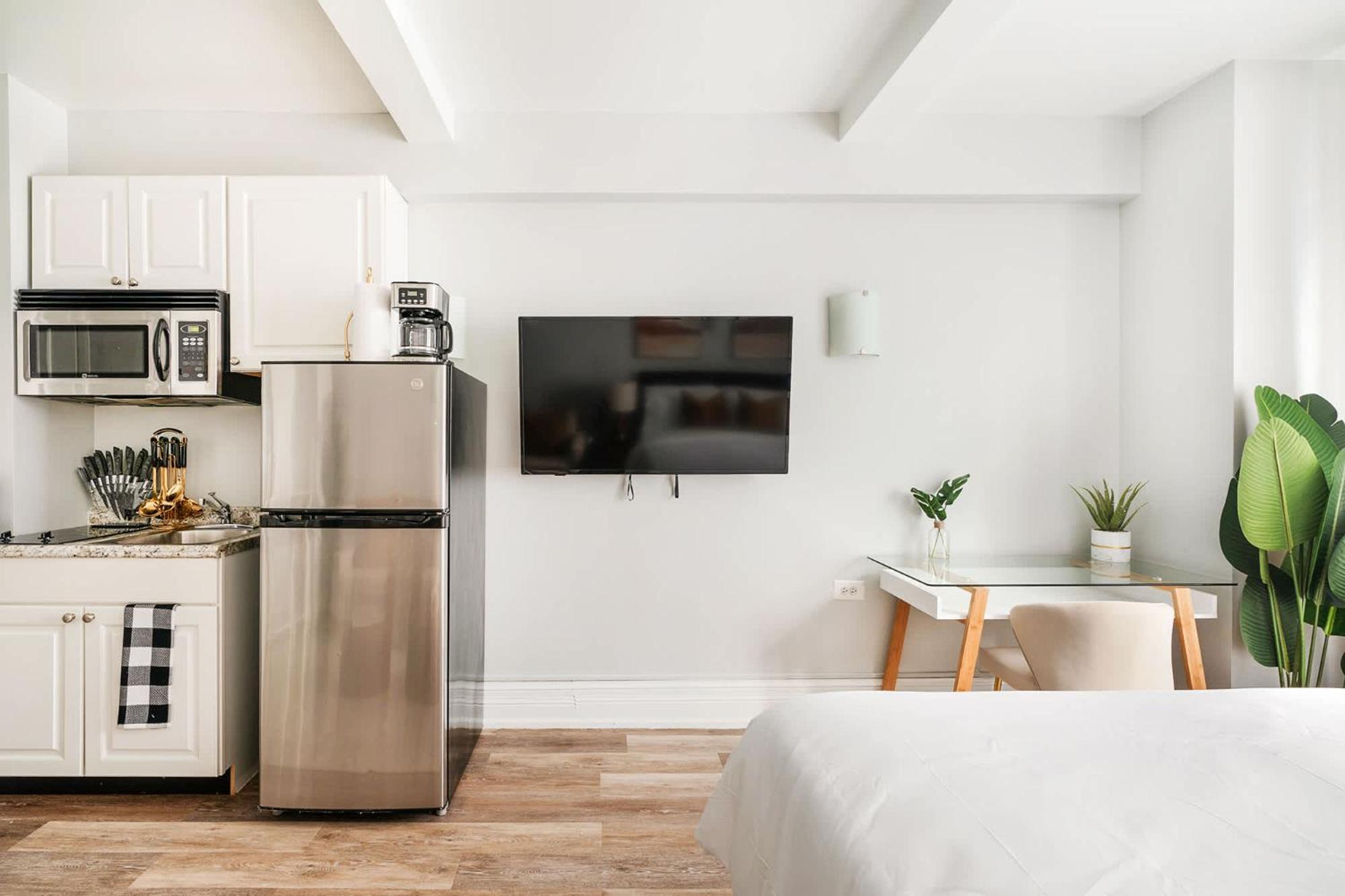 Apartment 73-304 Newly Reno Uws Doorman Gym Laundry New York