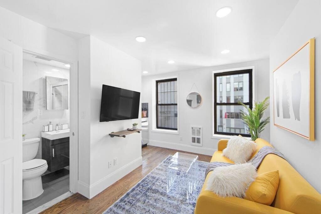 Apartment 69-4b Celebrate New Year In Style Modern 1br In Prime Lower East Side