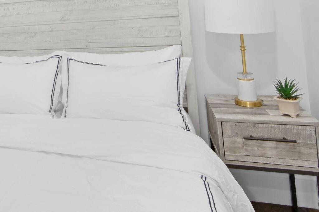 69-4b Celebrate New Year In Style Modern 1br In Prime Lower East Side *