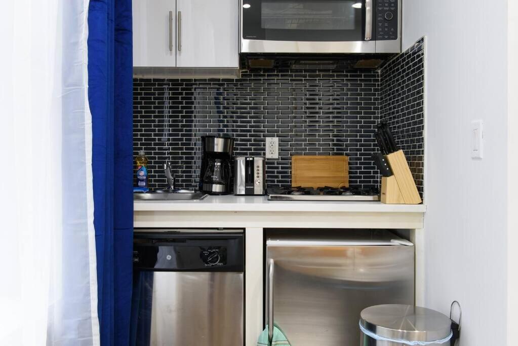 69-2a Retreat Prime Lower East Side 1br Apartment New York
