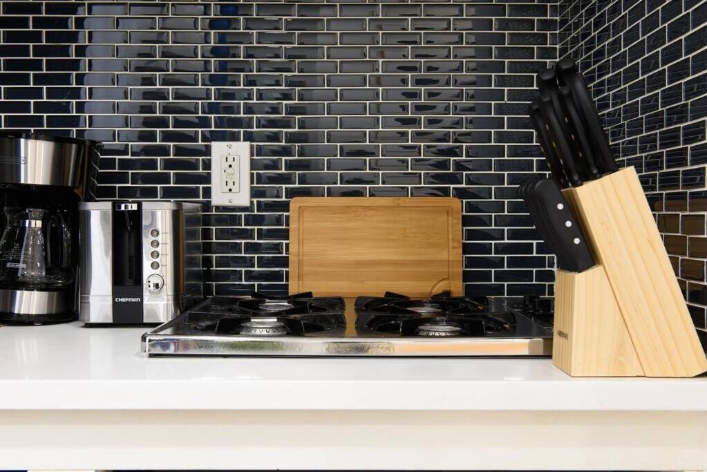 Apartment 69-2a Retreat Prime Lower East Side 1br New York
