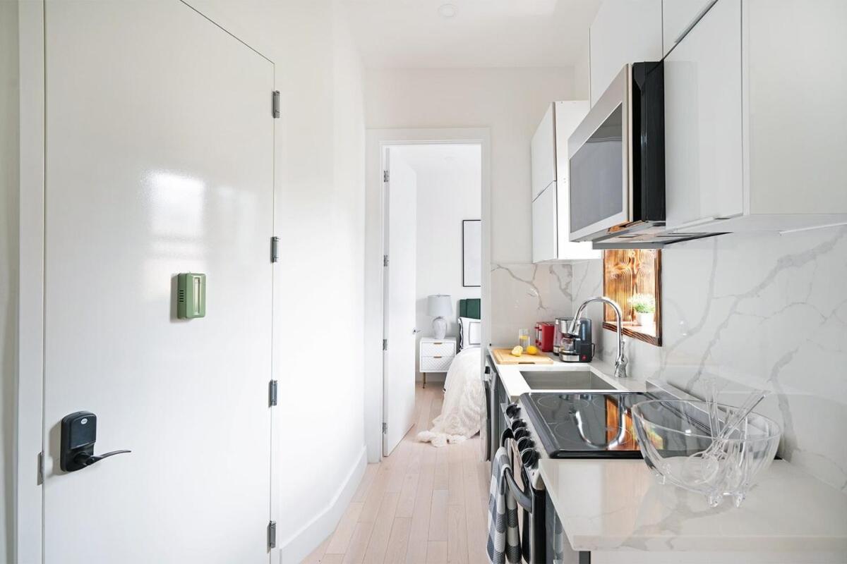 48-5fe Brand New 2br In Prime Midtown - W&d *