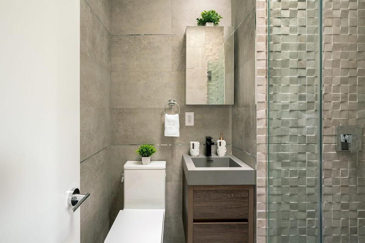 Apartment 48-5fe Brand New 2br In Prime Midtown - W&d
