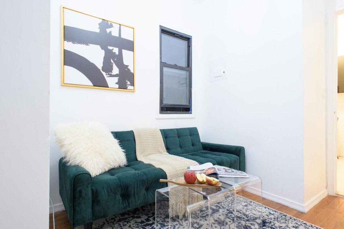 Apartment 454-3w Prime Location 2br Newly Furnished Sleeps 5 New York