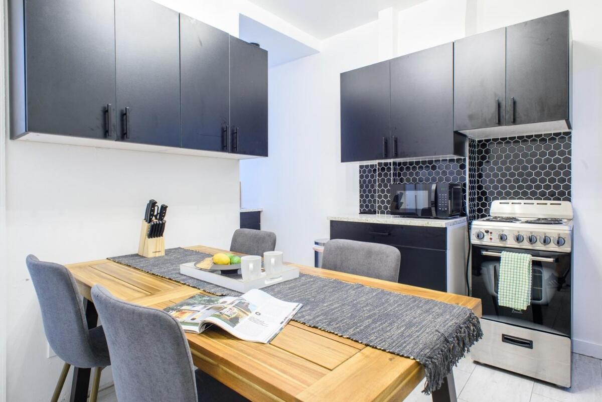 454-3w Prime Location 2br Newly Furnished Sleeps 5 Apartment