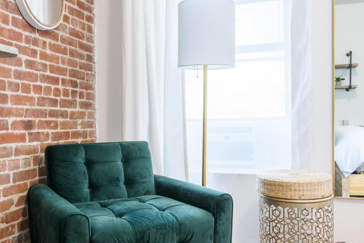 Apartment 454-3w Prime Location 2br Newly Furnished Sleeps 5