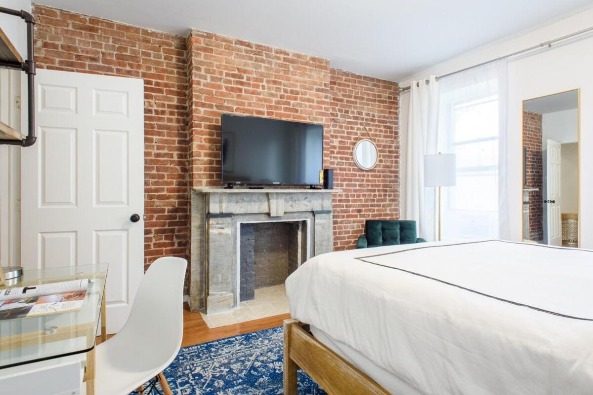 Apartment 454-3w Prime Location 2br Newly Furnished Sleeps 5 New York