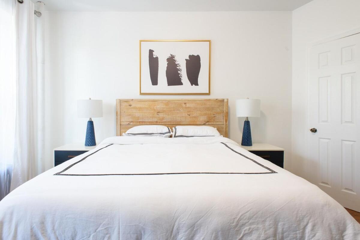 454-3w Prime Location 2br Newly Furnished Sleeps 5 Apartment New York