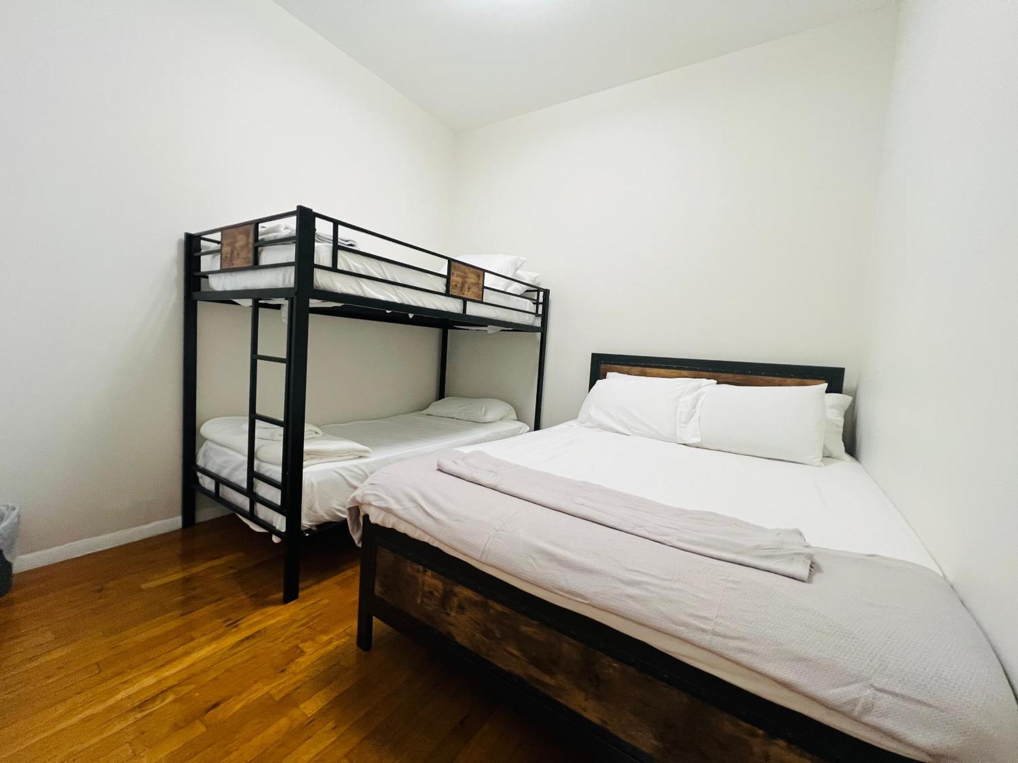 Apartment Amsterdam New York