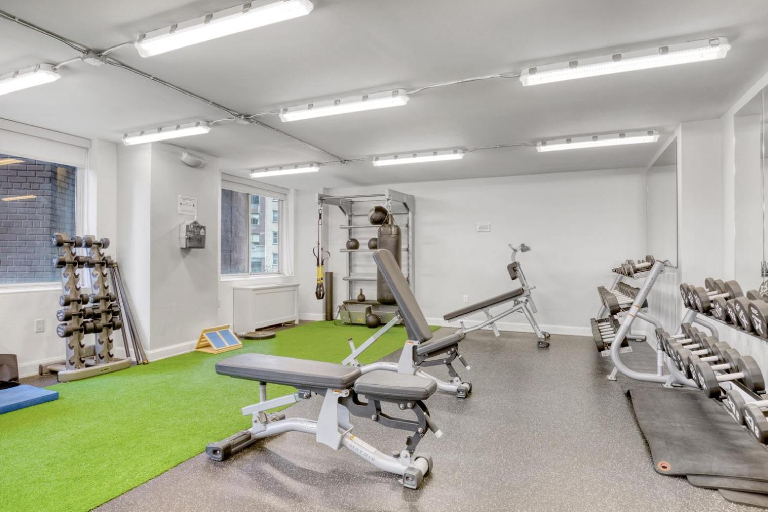 Midtown East 2br W Doorman Gym Nr Sutton Park Nyc-1149