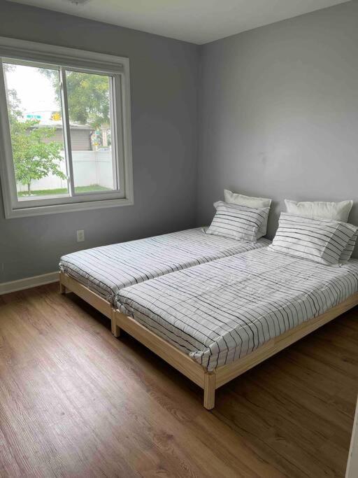 House 2car Parking Subway Jfk Usb * New York