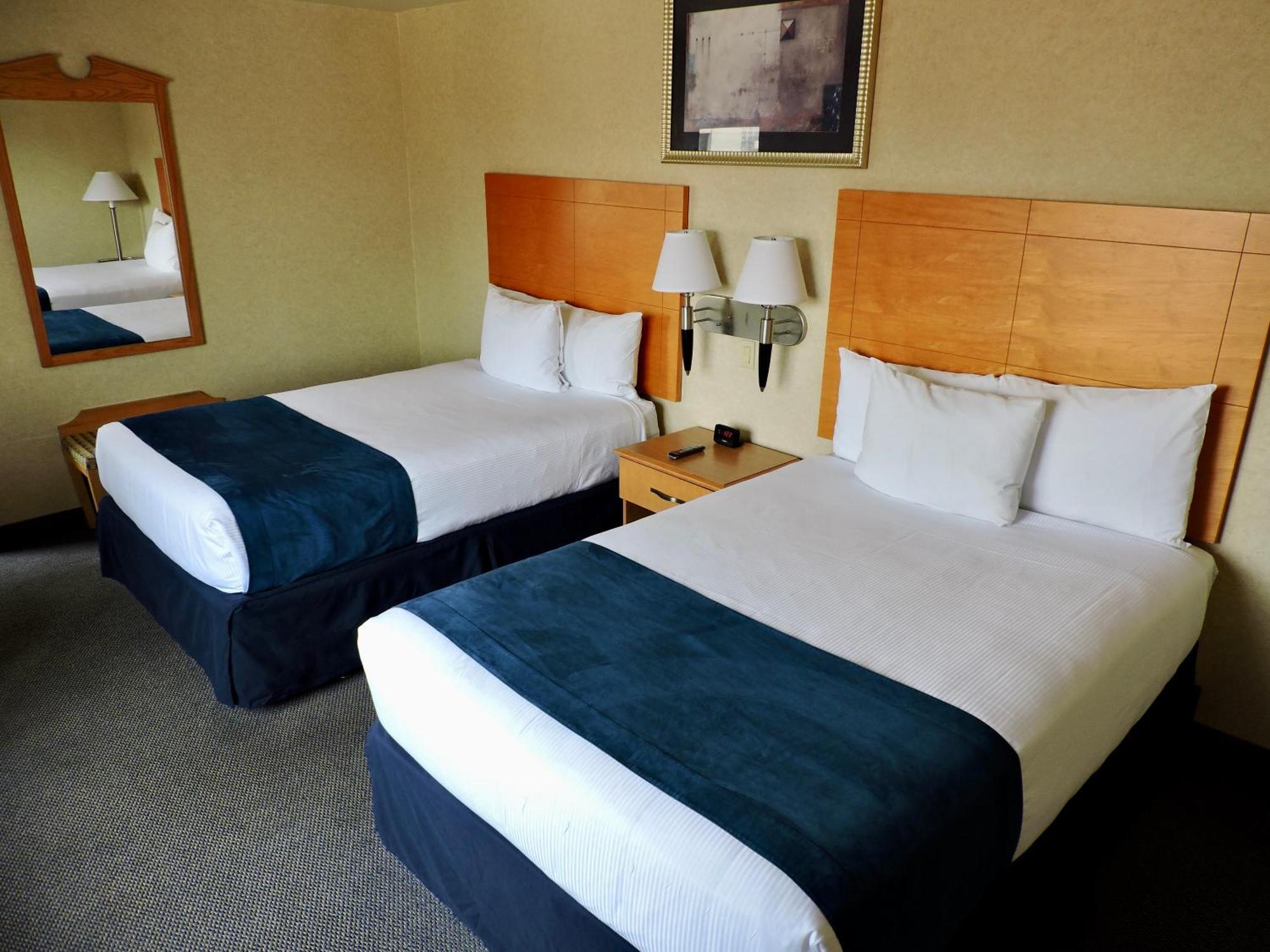 Hotel Marco Laguardia & New York