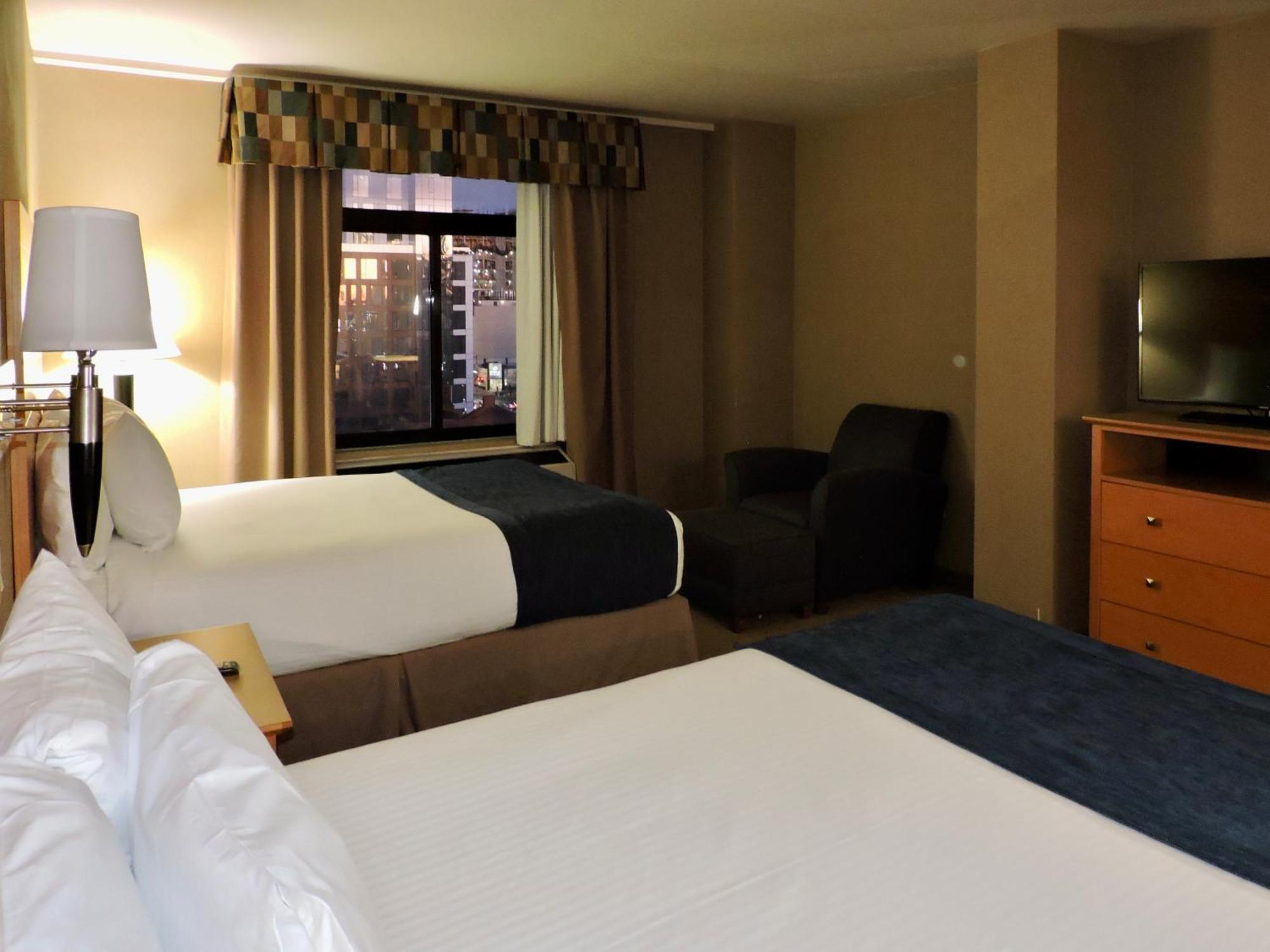 Marco Laguardia & Hotel New York