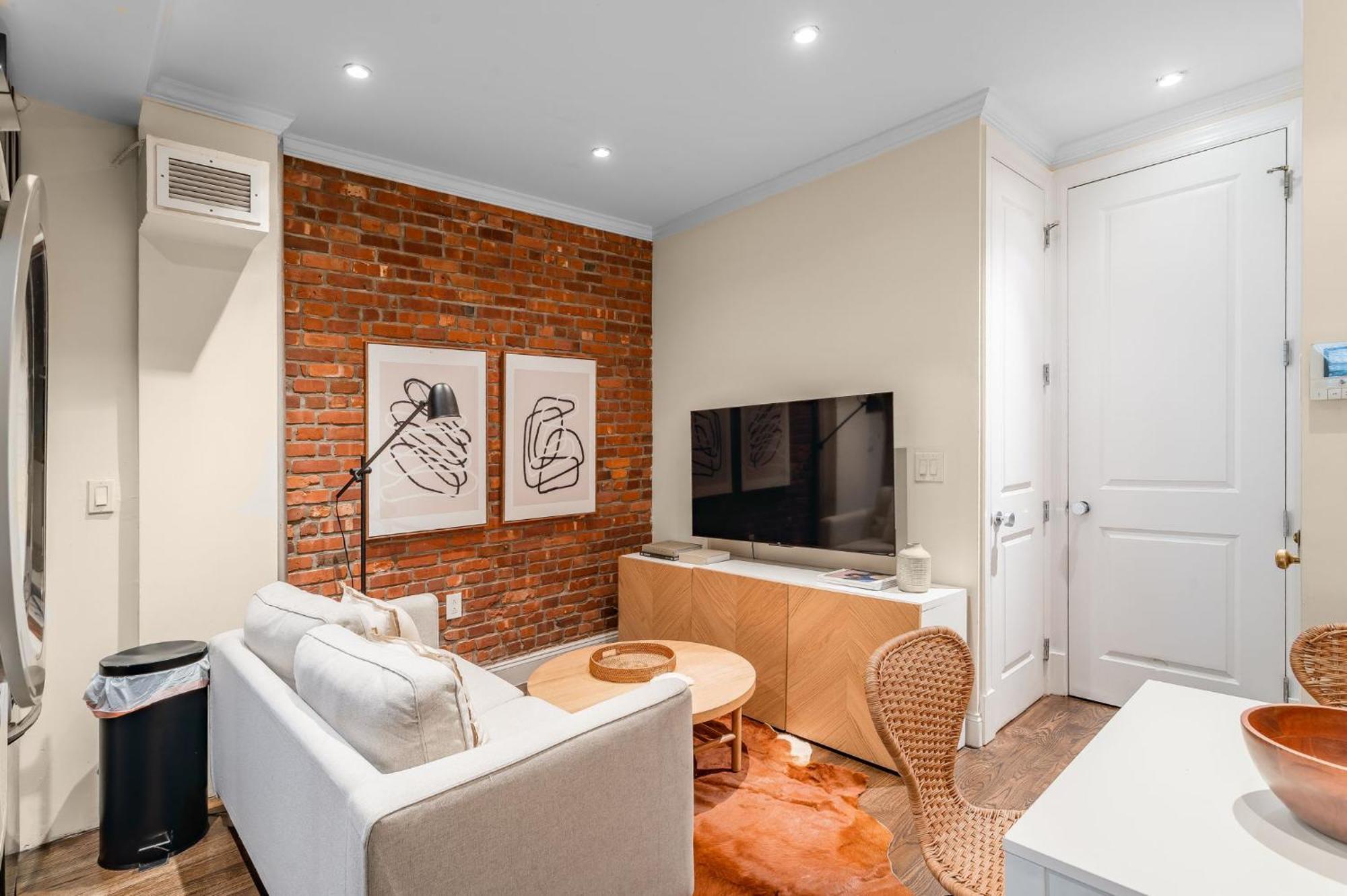Apartment Modern And Charming 3br 1ba Steps From Park