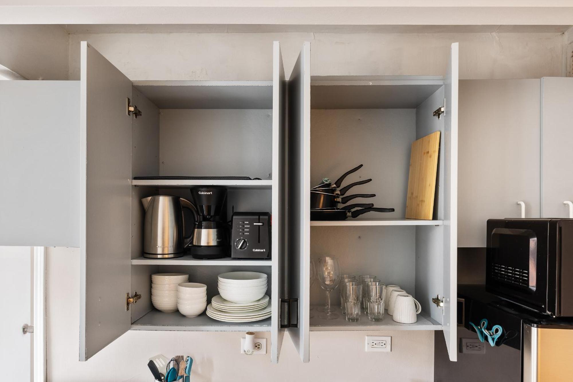 Ultimate Urban Living At Centrally Located Lofts Apartment *