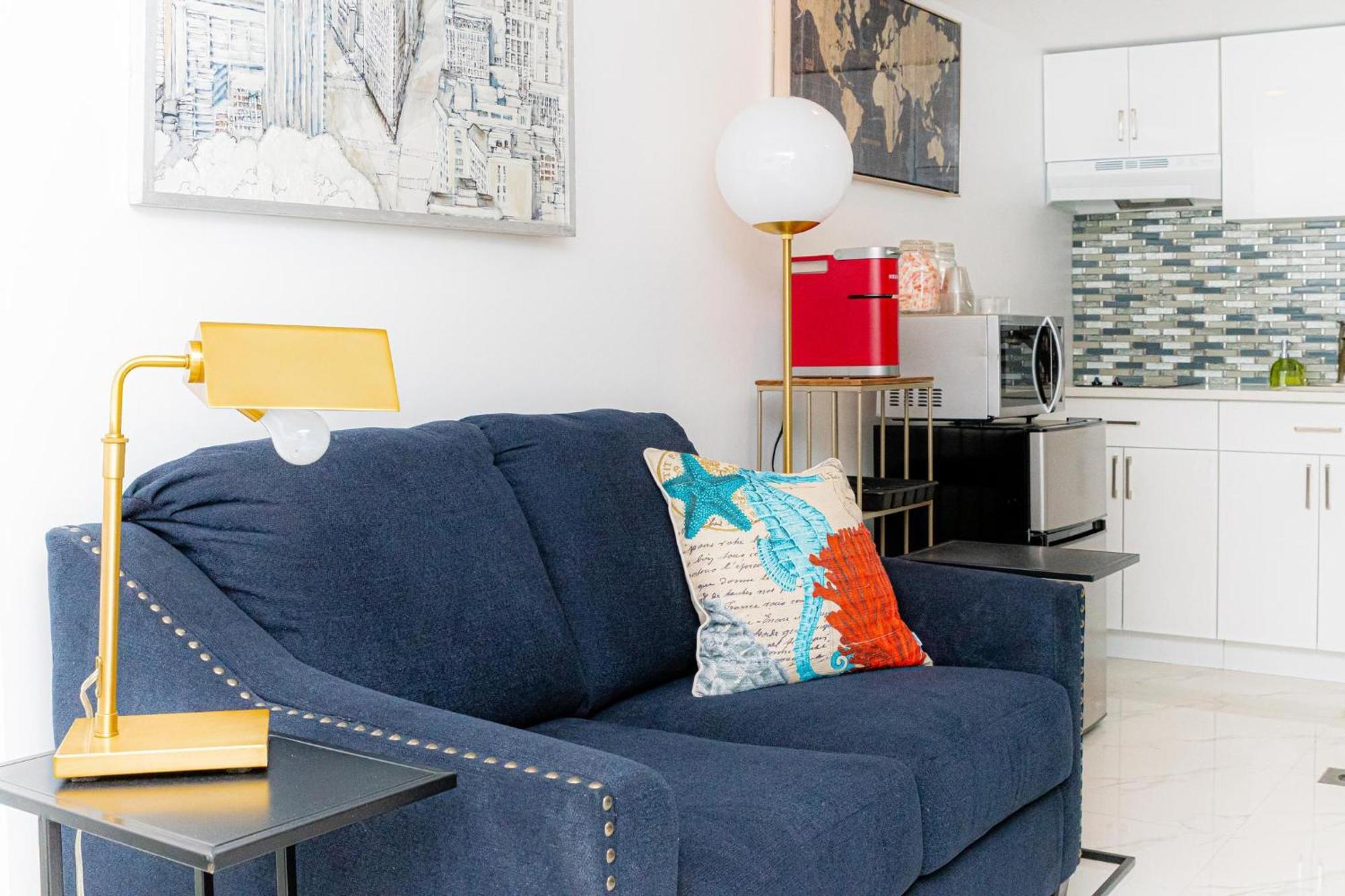 Luxury W Amenities Apartment *
