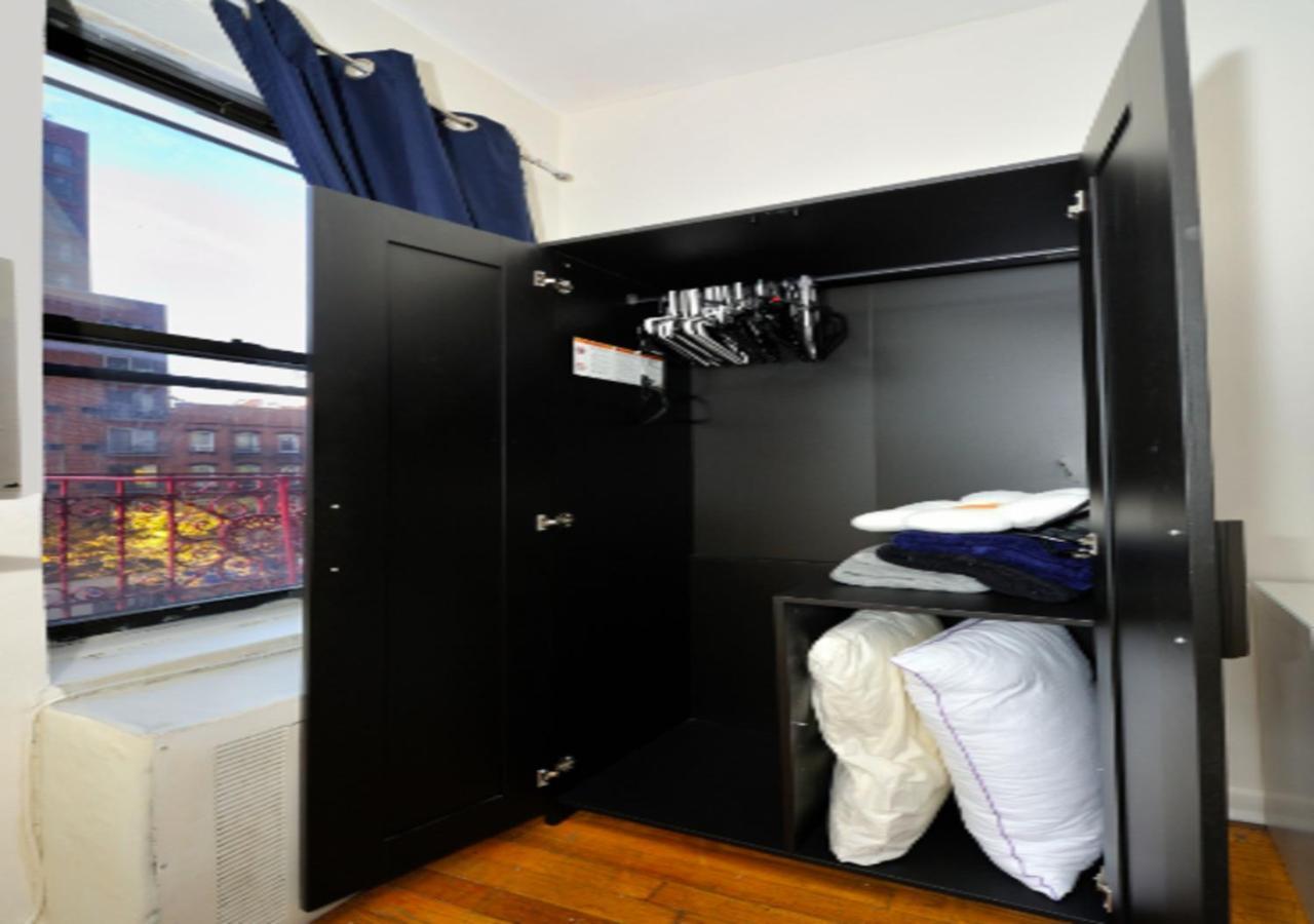Unique 2 Bed 1 Bath In Ues Apartment