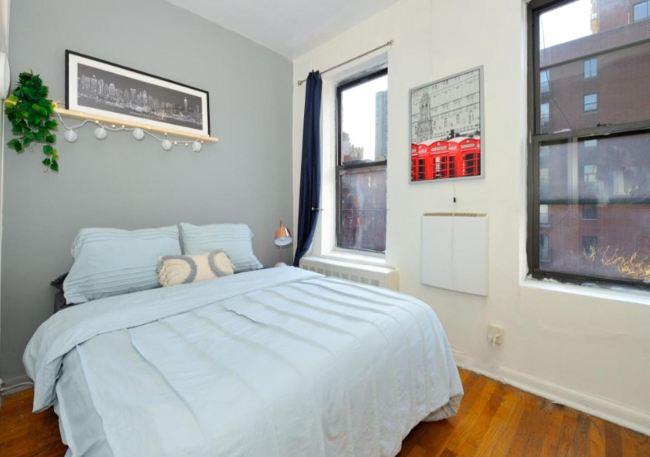 Unique 2 Bed 1 Bath In Ues Apartment *