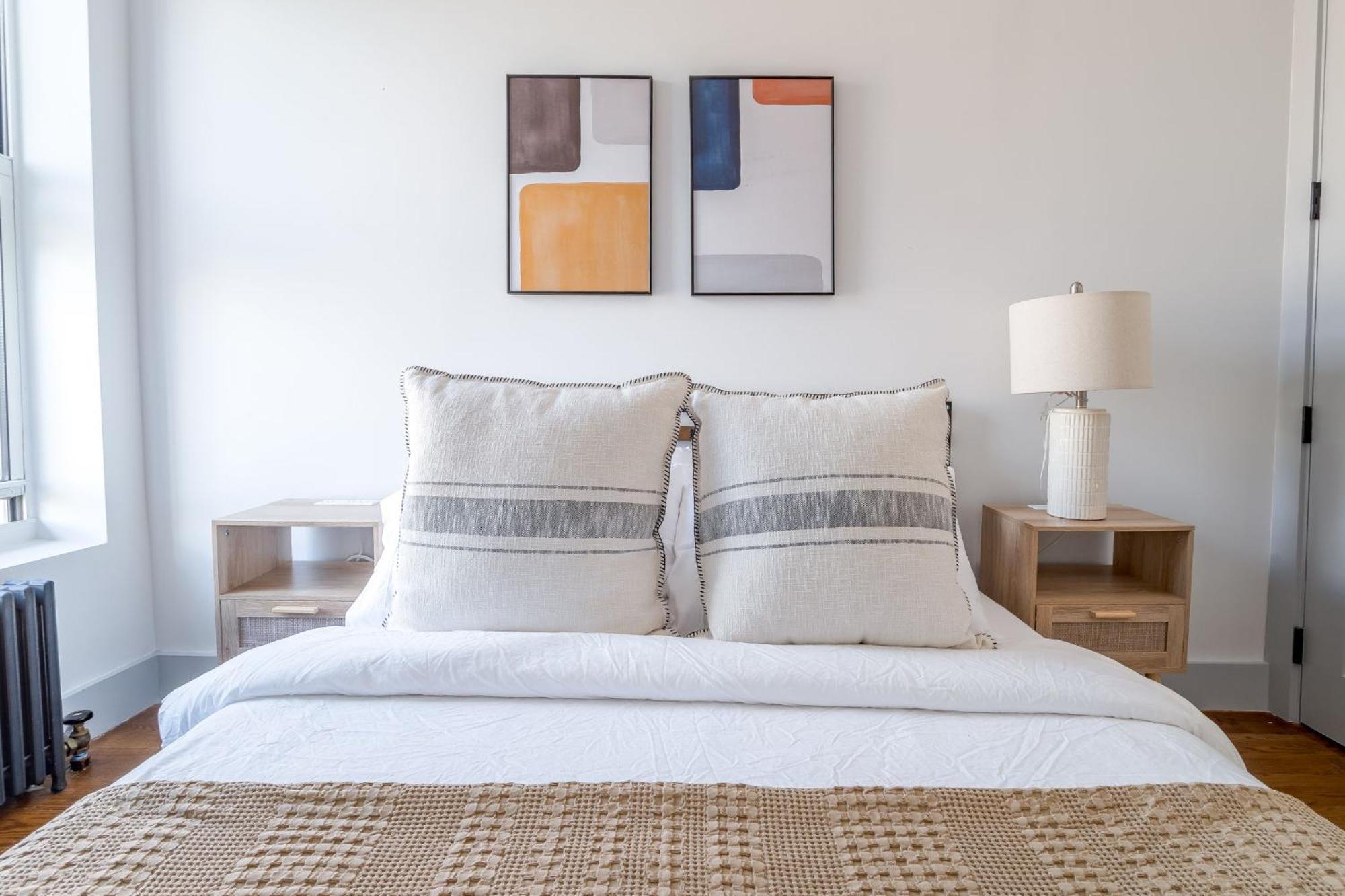 Apartment Cozy East Village 3bedroom 2bath Near Tompkins Square Park & Lower East Side *