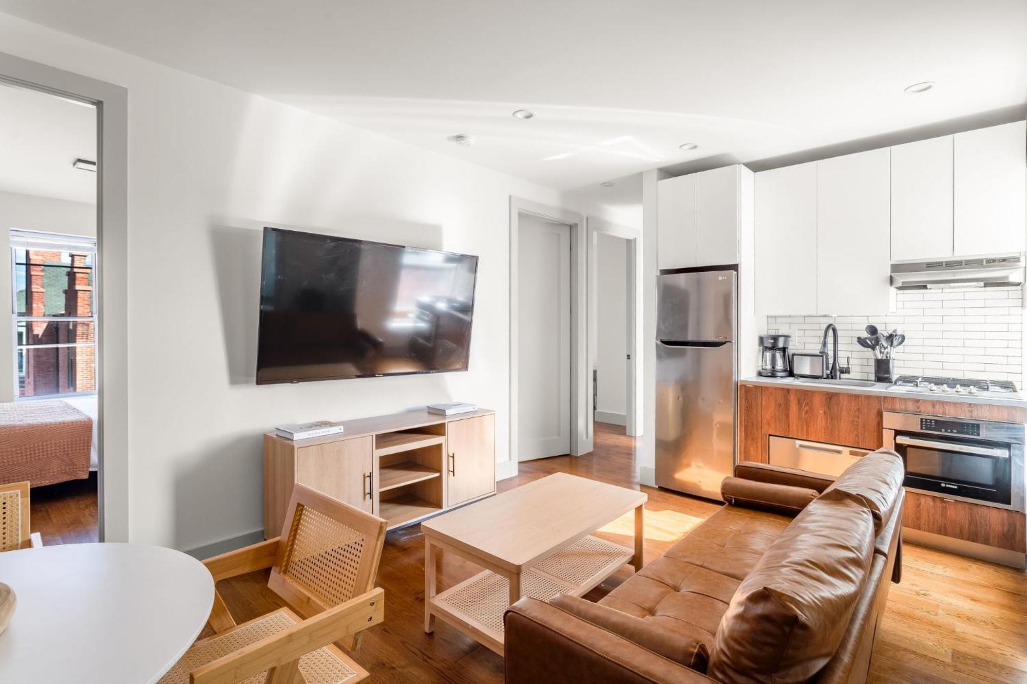 Cozy East Village 3bedroom 2bath Near Tompkins Square Park & Lower East Side *