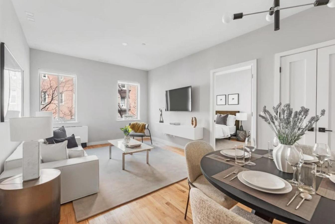 Notch 2br 2ba Minutes To Park * New York