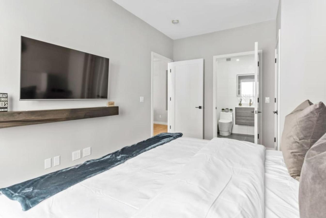 Notch 2br 2ba Minutes To Park Hotel