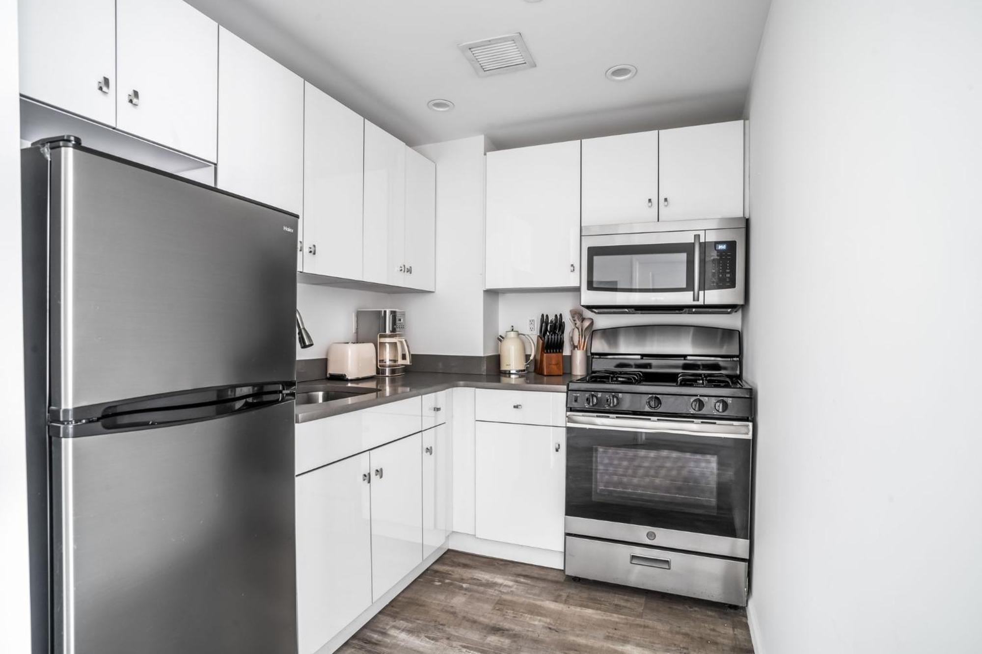 Chic Midtown 2bedroom Cozy & Modern Retreat In Hells Kitchen