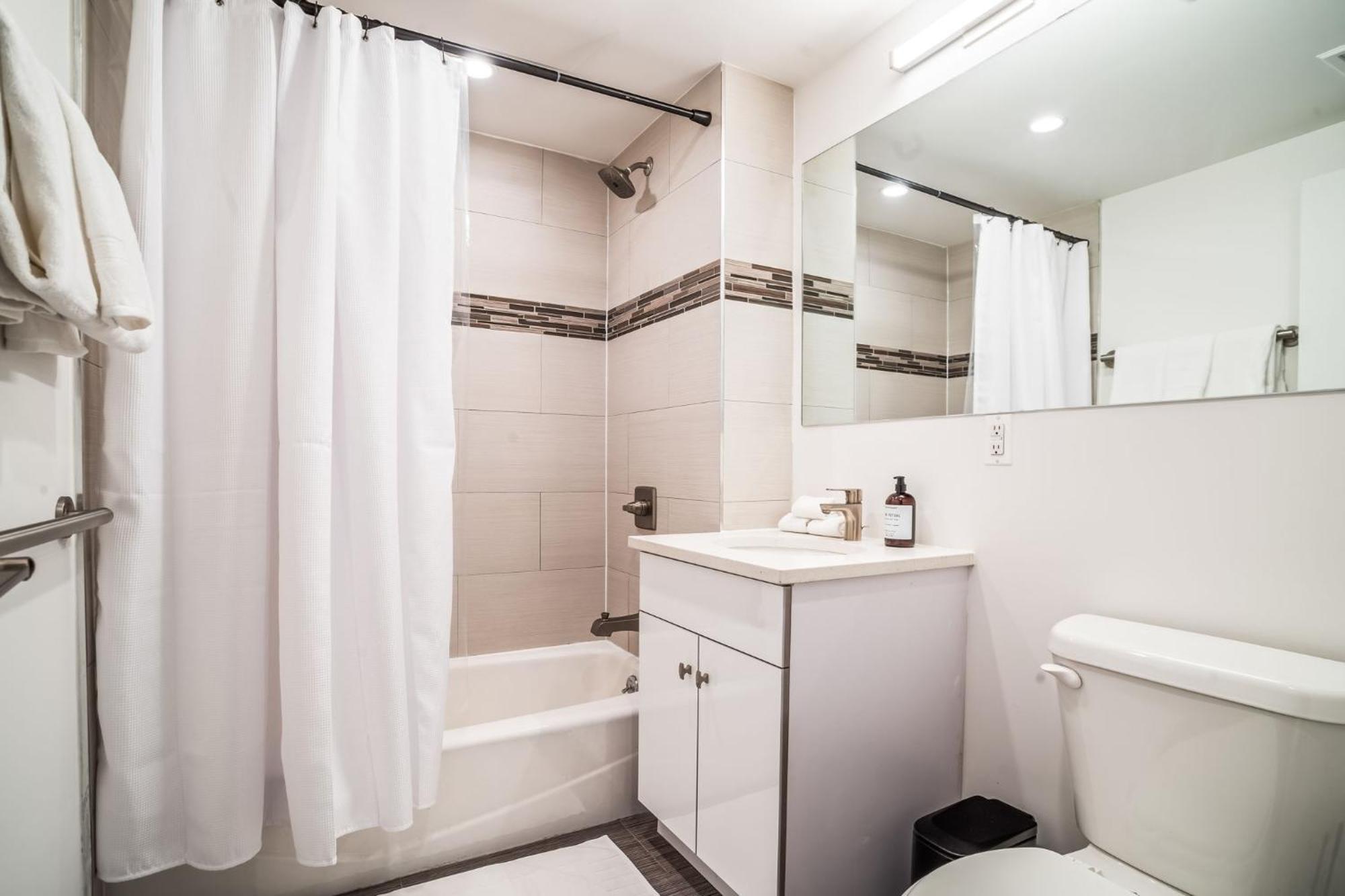 Chic Midtown 2bedroom Cozy & Modern Retreat In Hells Kitchen