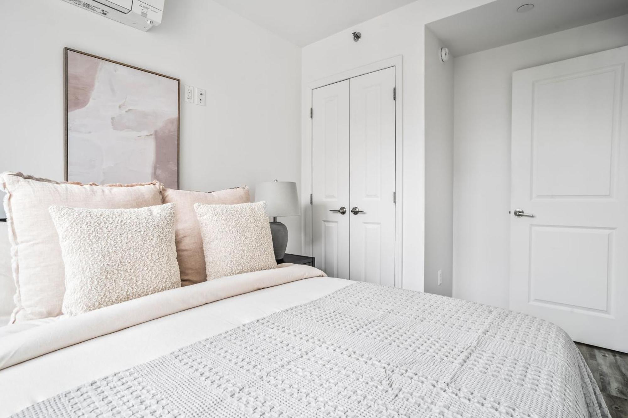 Chic Midtown 2bedroom Cozy & Modern Retreat In Hells Kitchen Apartment
