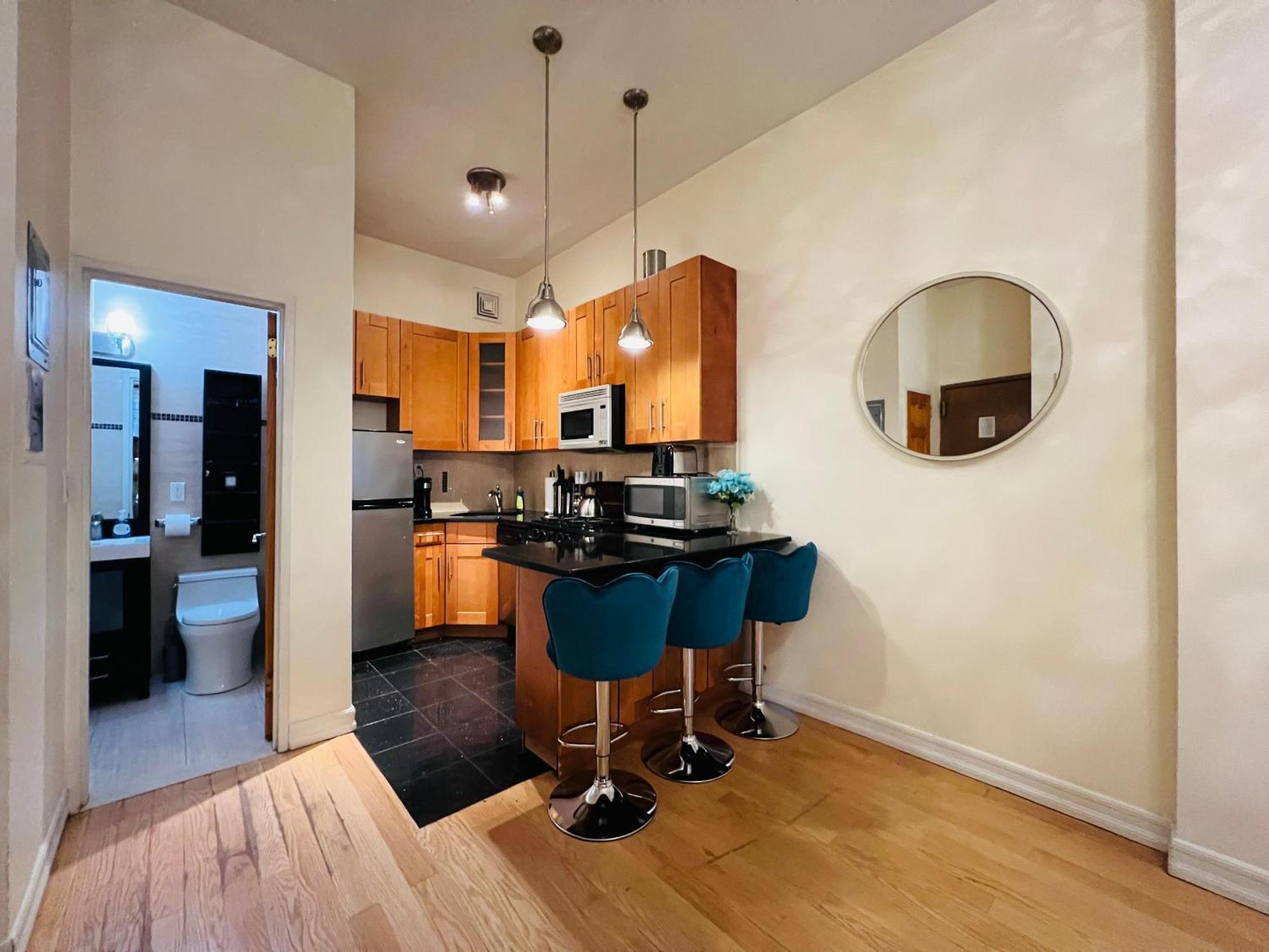 Midtown Oasis - Steps From Empire State Building Apartment New York