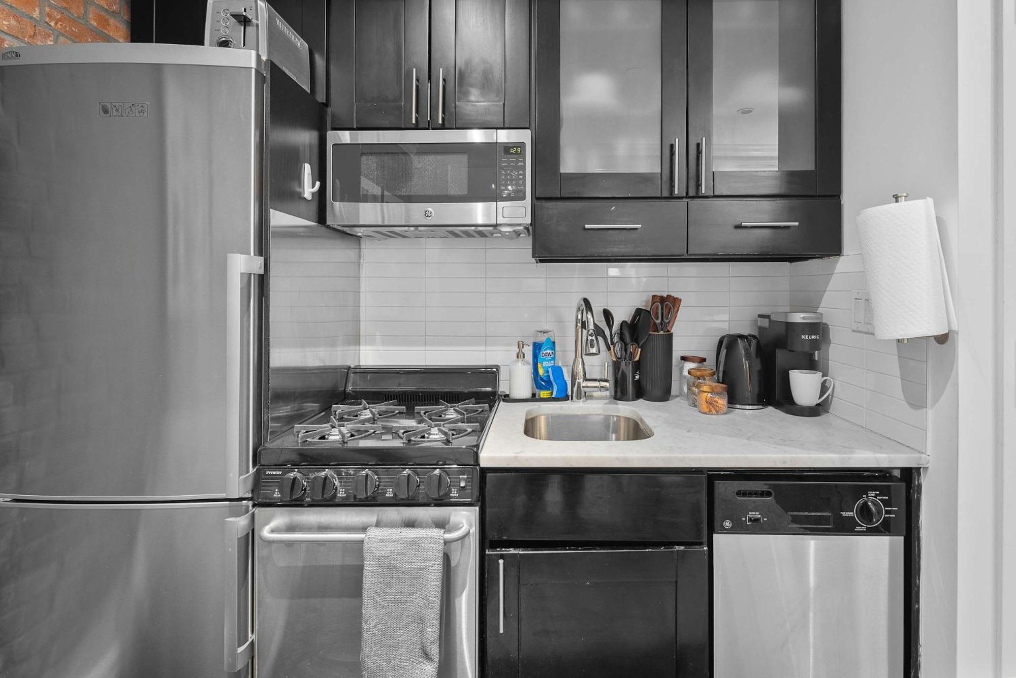 Explore Nyc Cozy 2br In Prime Location Apartment New York