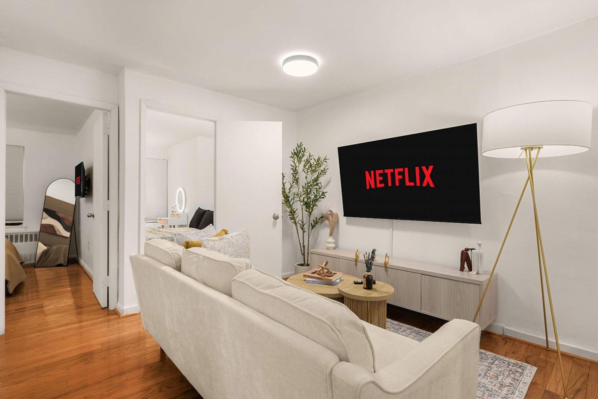 Apartment Living 3br In East Village Manhattan *