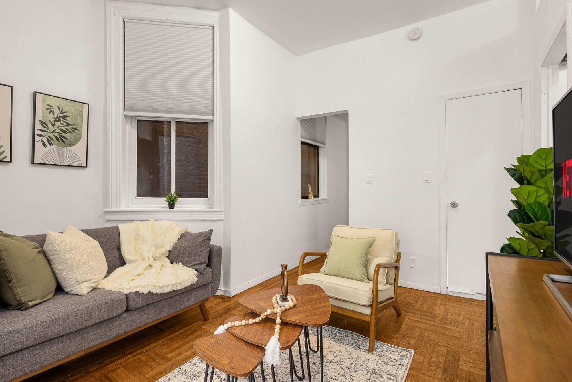 Apartment Cozy & Charming 3-bedroom Manhattan Getaway New York