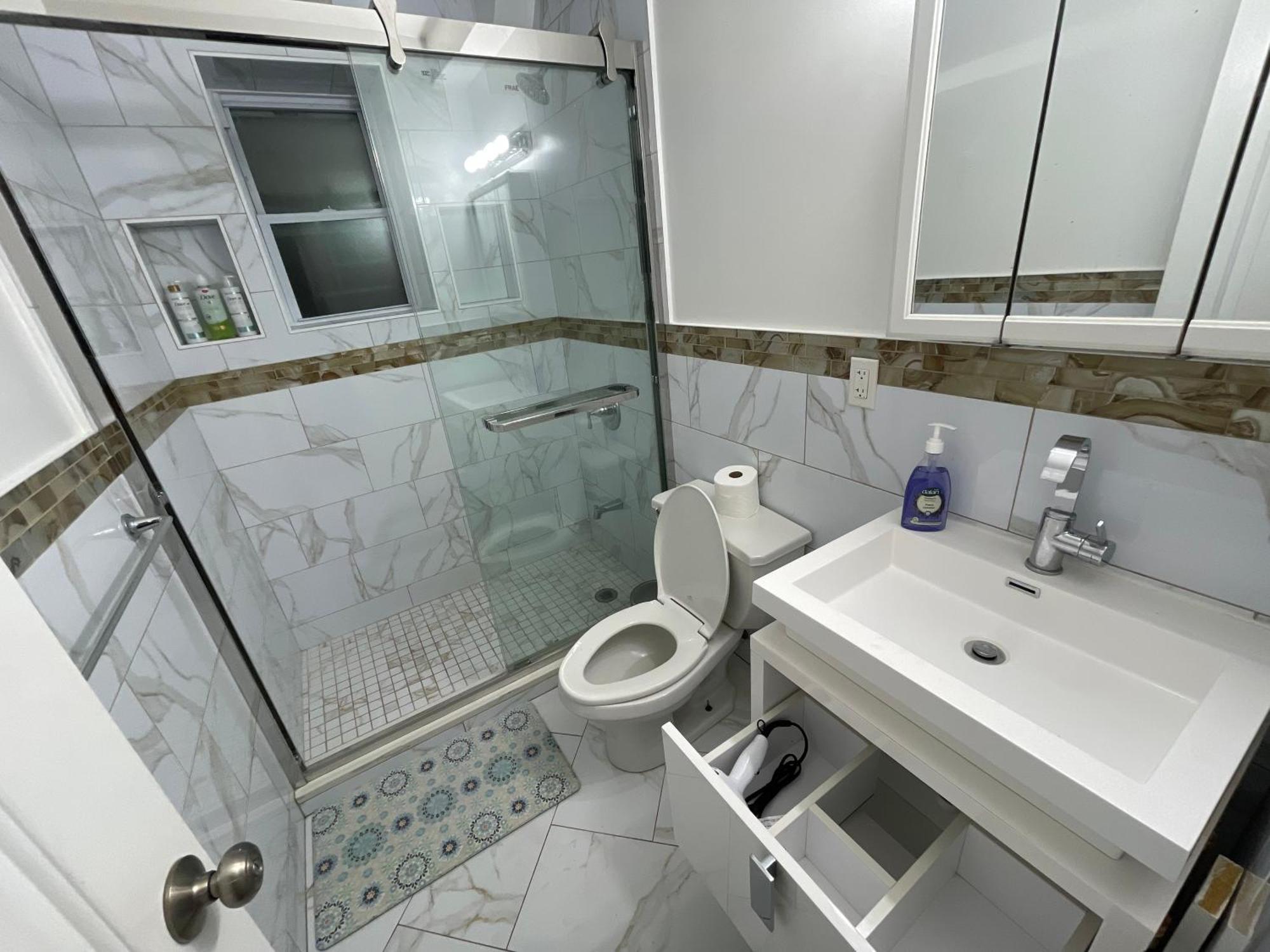 Apartment Private 45 Min To Lower Manhattan *