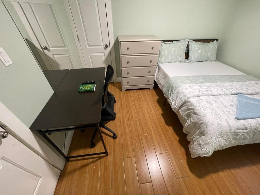 Private 45 Min To Lower Manhattan Apartment