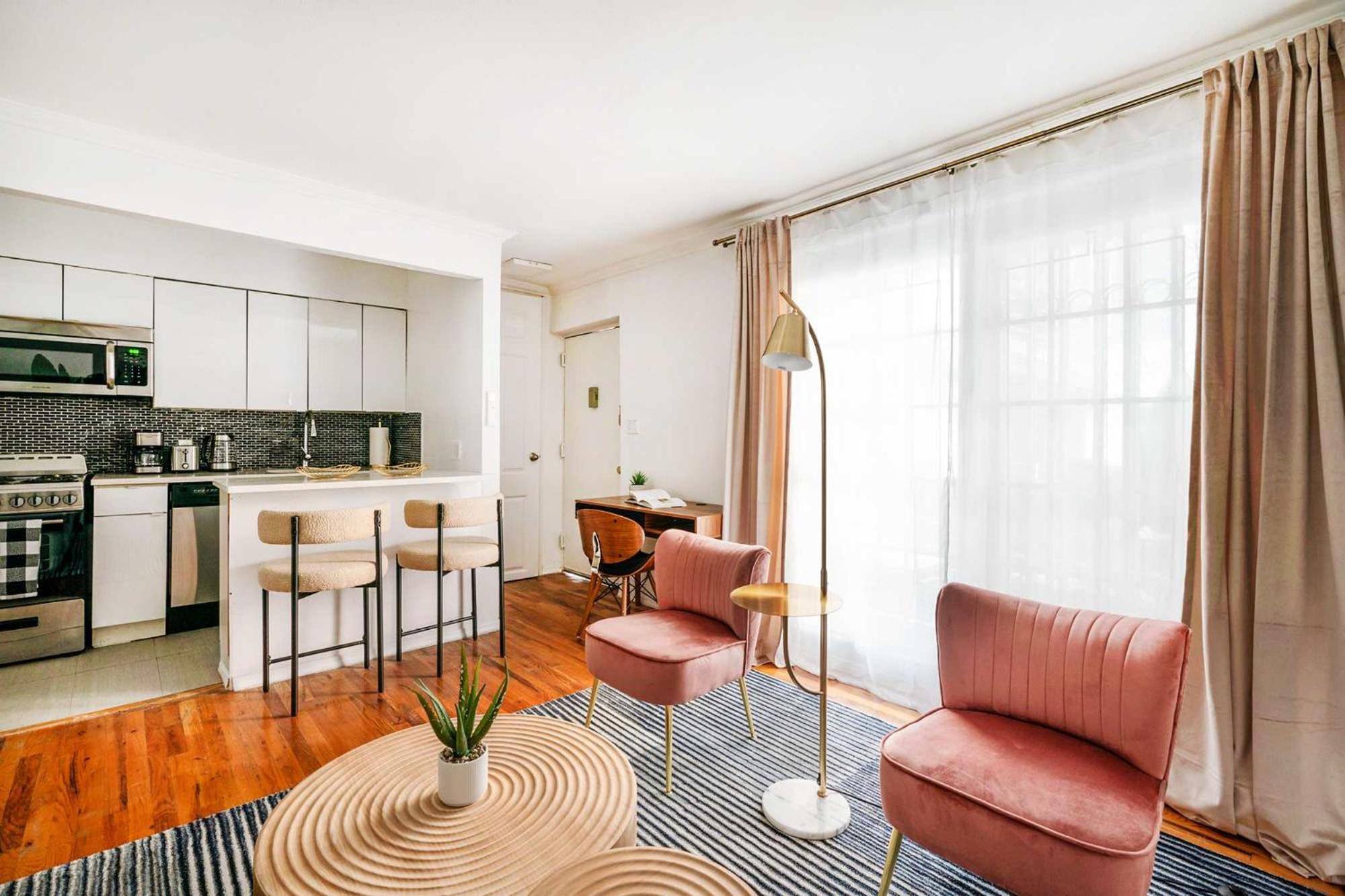 26-1c Gramercy Large 1br Wd Apartment New York