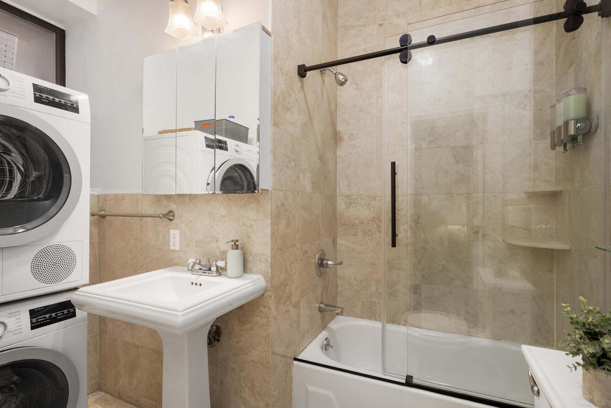 Chic Manhattan In The Heart Of Nolita Apartment New York