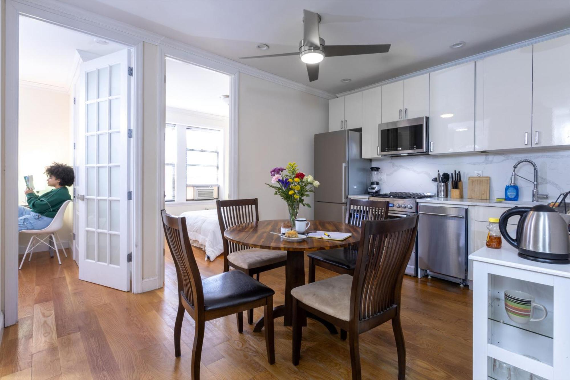 Apartment Modern Comfort Near Park's Beauty New York