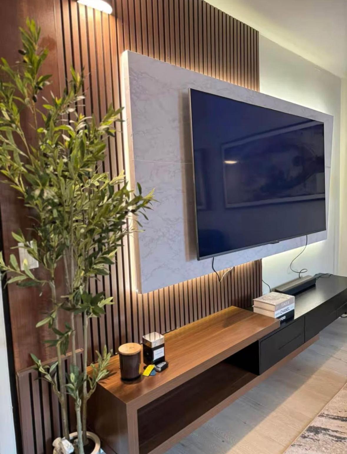 New Chic & Cozy 1bd Near East River, Minutes From Park Apartment *