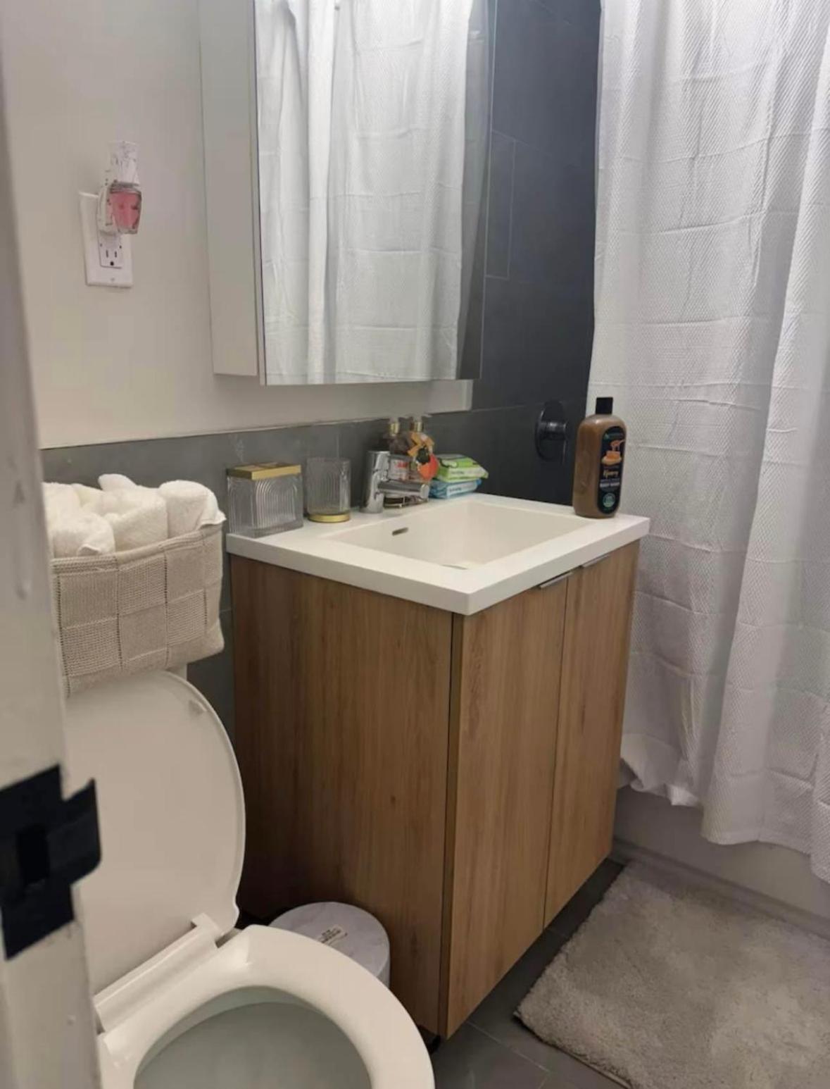 Apartment New Chic & Cozy 1bd Near East River, Minutes From Park New York