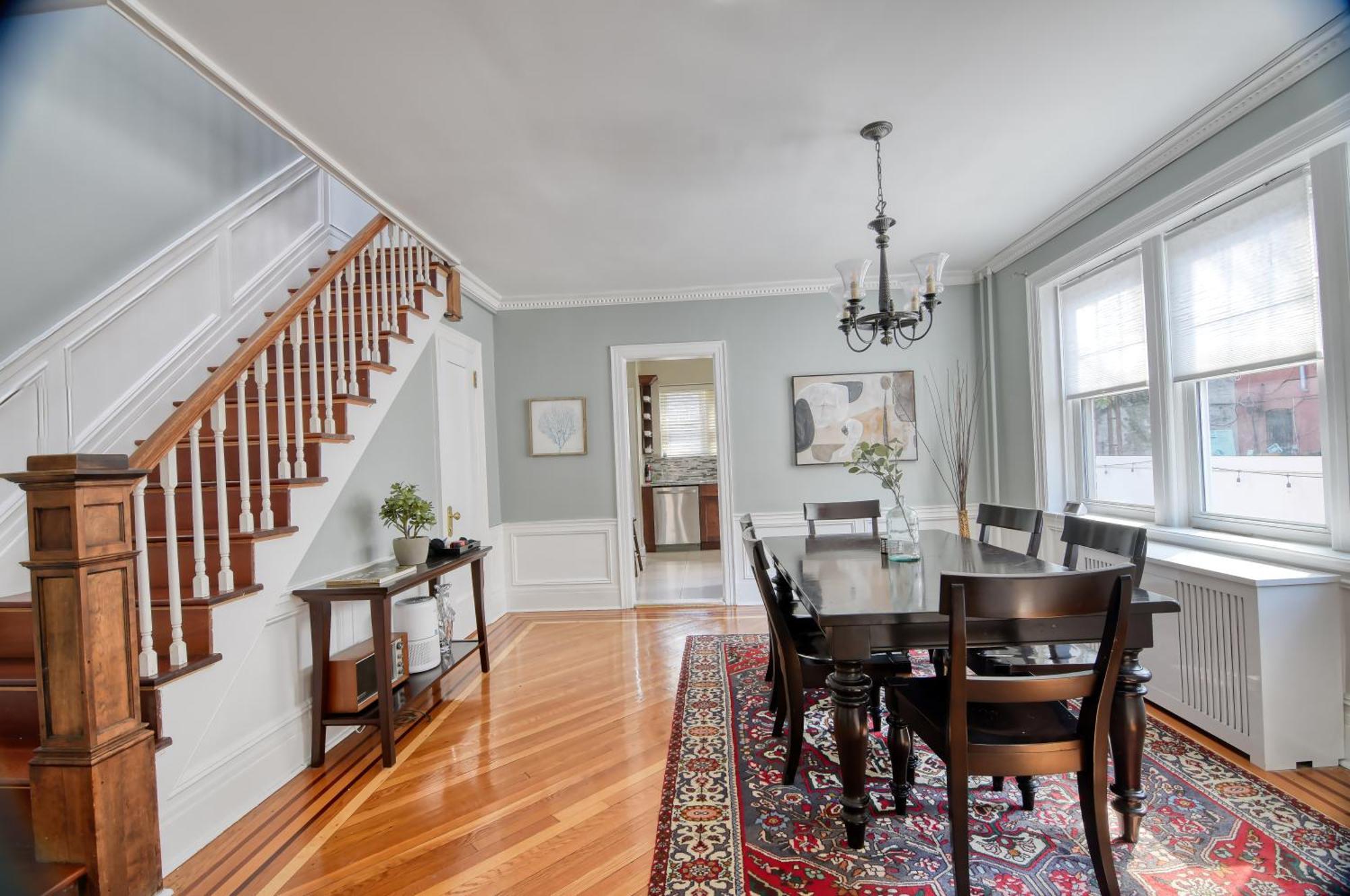 Close To Prospect Park, King Size Beds, 30 Minutes To Times Square, Free Parking Holiday home *