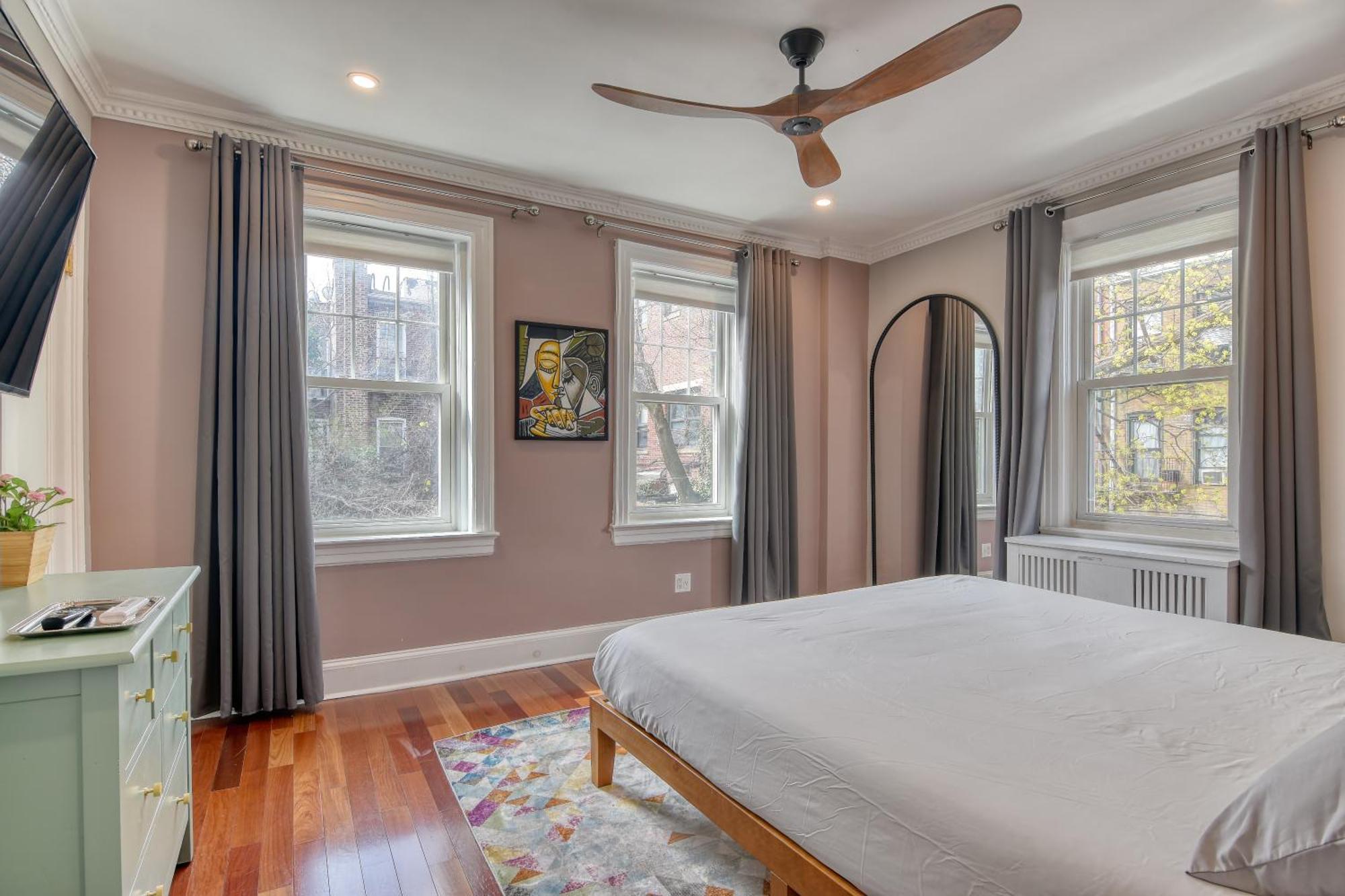 Holiday home Close To Prospect Park, King Size Beds, 30 Minutes To Times Square, Free Parking New York