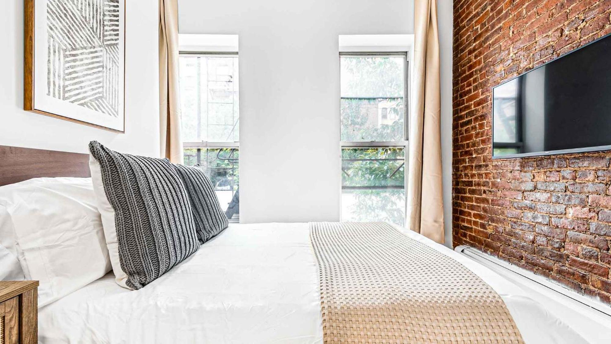 Stylish & Comfy 4bdr & 1bth In Midtown Manhattan Apartment New York