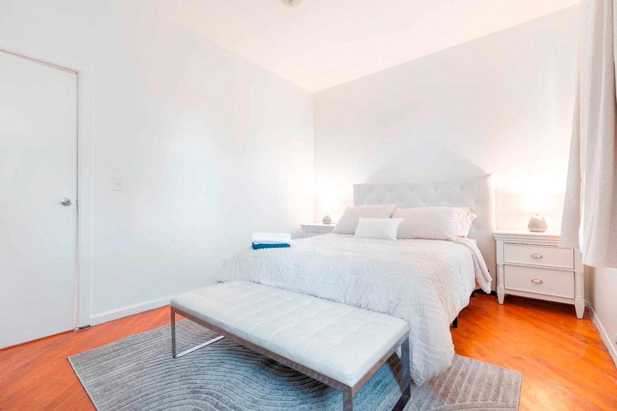 Apartment Prime Location Upper Manhattan Furnished *
