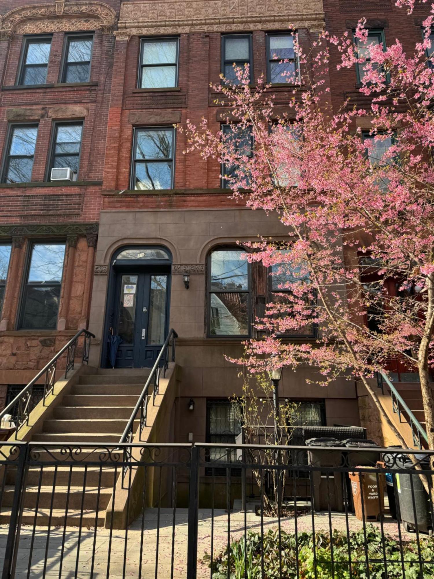 Beautiful One Bedroom In Nyc *