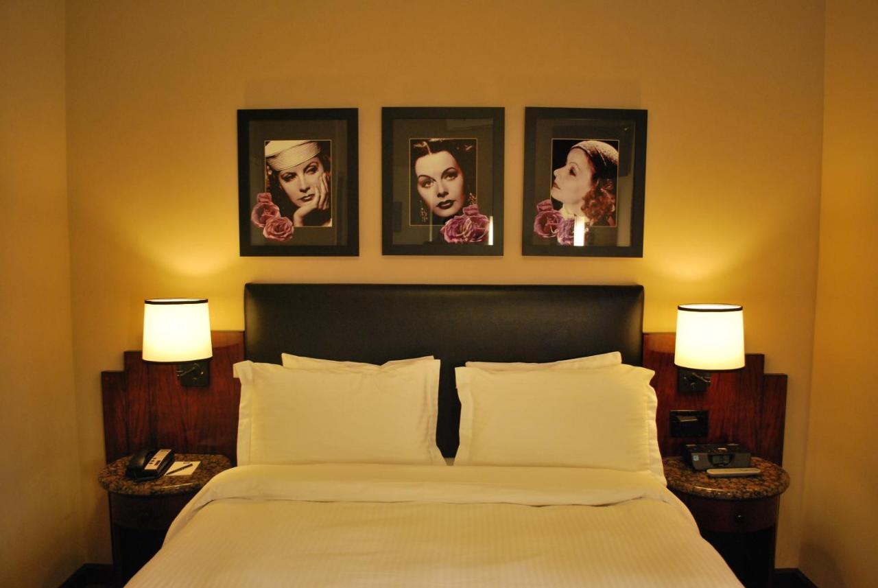 Washington Square 4*