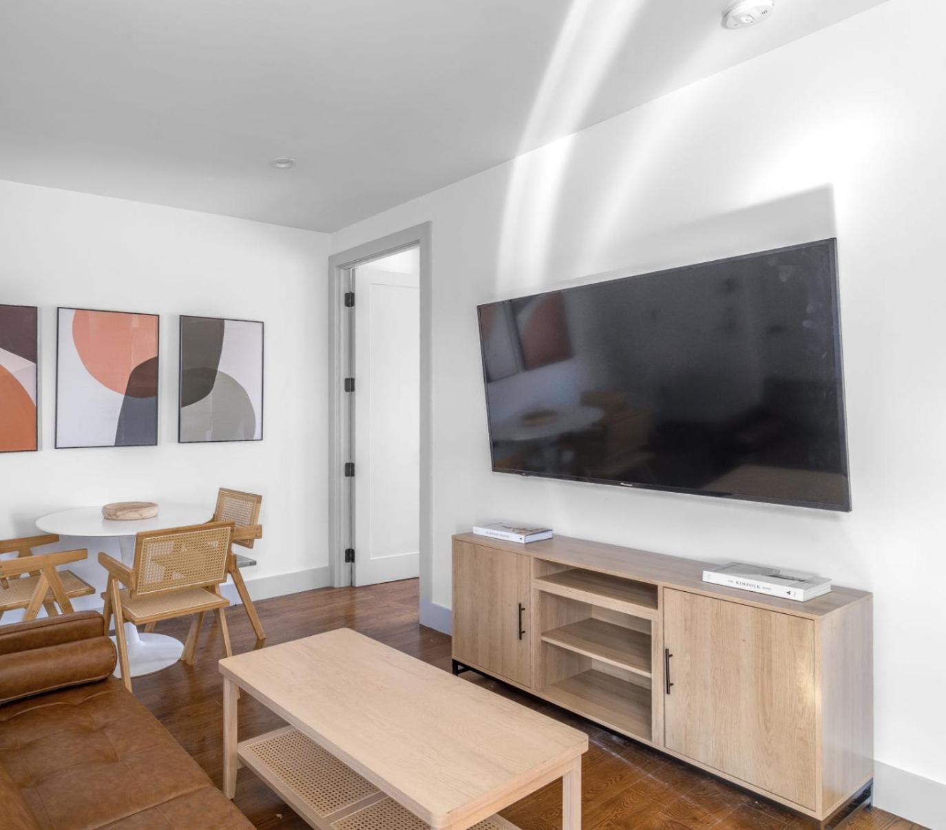 Stylish 3br 2ba East Village Steps From Tompkins Square Park